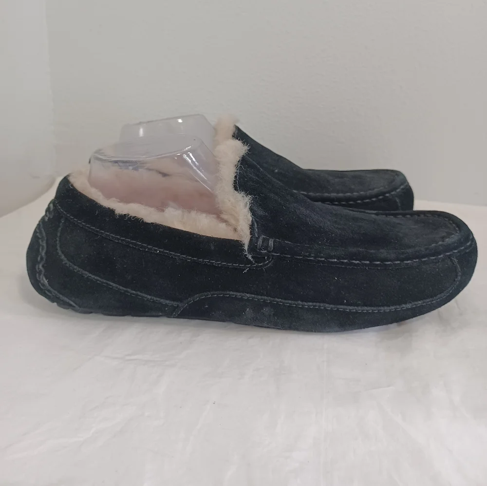 Ugg Slippers Loafers Moc Black Suede Leather Men's Size 11 - Picture 6 of 12
